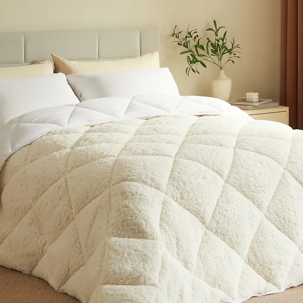 Casabel Couette Sherpa 220x240 cm 450 gsm Reversible Face Sherpa ou Microfibre Respirante Thermoregulative Lavable* Couette