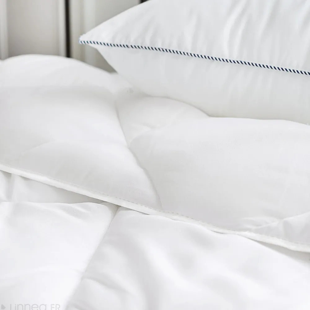 Couette 4 saisons 240x220 cm COCOON garnissage fibre polyester 500g/m2>Linnea Online