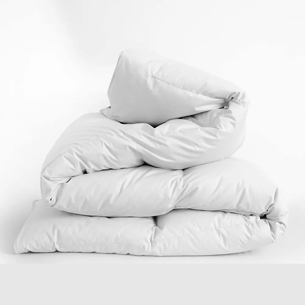 Couette blanche toutes saisons 220x240 cm microfibre>Mortreux Hot
