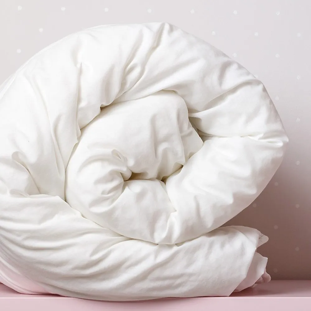 Couette blanche toutes saisons 220x240 cm microfibre>Mortreux Hot