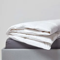 Couette chaude 135 x 200 cm en duvet et plumes d'oie 13.5 Tog ->Homescapes Sale