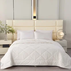 Homescapes Couette en laine biologique épaisse, 200 x 200 cm -* Couette