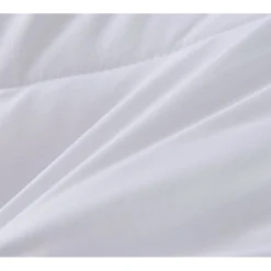 Couette en microfibre 200X200cm Blanche HG22067WD><noscript><img width=