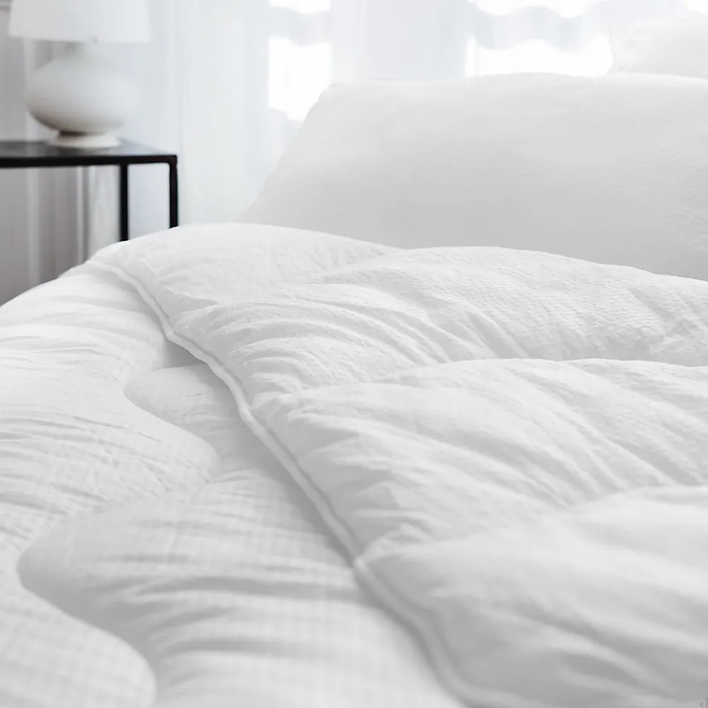 Couette hiver 140x200 cm CARESSE garnissage polyester 450g/m2>Linnea New