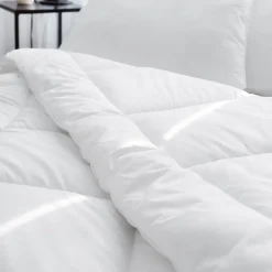 Linnea Couette hiver 140x200 cm CASTOR garnissage fibre polyester 400g/m2* Couette