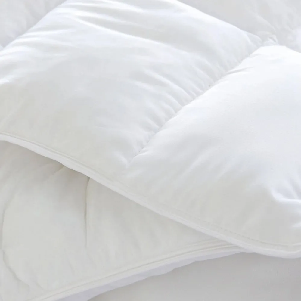 Couette naturelle - Chaude - 70% duvet anti-acarienne 200x200 cm APPALACHES>Sensei Maison