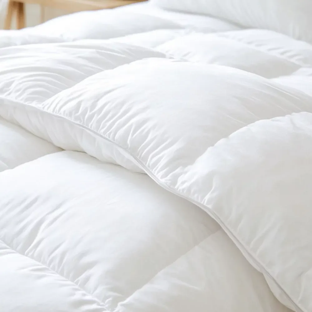 Sensei Maison Couette naturelle - Tempérée - 50% duvet 250 g/m² 260x240 cm AVORIAZ* Couette