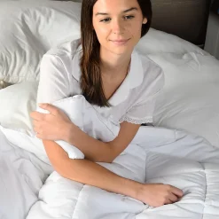 Sensei Maison Couette naturelle - Tempérée - 50% duvet 250 g/m² 260x240 cm AVORIAZ* Couette
