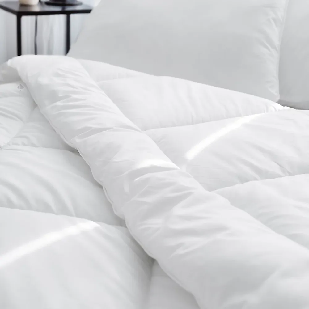 Linnea Couette été 260x240 cm CASTOR garnissage fibre polyester 200g/m2* Couette