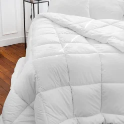 Couette été 200x200 cm CASTOR garnissage fibre polyester 200g/m2>Linnea Discount