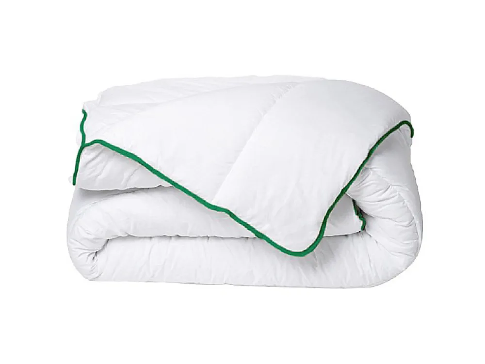 Couette tempérée traitement anti-acariens naturel de DREAMEA en microfibre - 140 x 200 cm - 300 gr/ m² - Biais vert - AZYLIA II>Vente-unique Sale