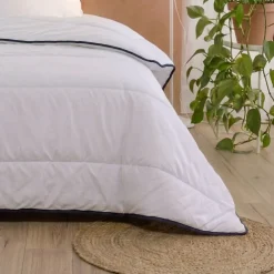 Bleu Calin Couette Tempérée 220x240cm Garnissage 300g/m2* Couette
