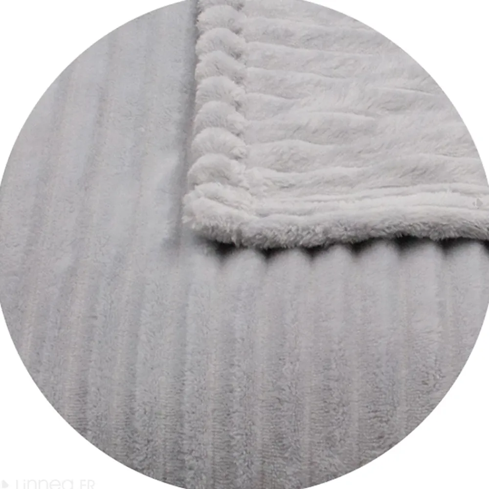 Linnea Couverture 100% polyester 240x260 cm microvelours DOLCE gris perle* Couverture