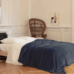 Couverture 100% polyester 180x240 cm microvelours DOLCE gris acier>Linnea Discount