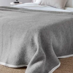 Linnea Couverture 100% pur laine vierge 220x240 cm PASTORALE blanchie* Couverture