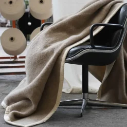 Linnea Couverture 100% pur laine vierge 220x240 cm PASTORALE blanchie* Couverture