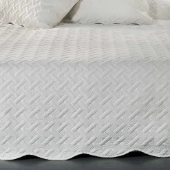Couverture molletonné surpiquage graphique (150x150 cm - Blanc cassé)>Linder
