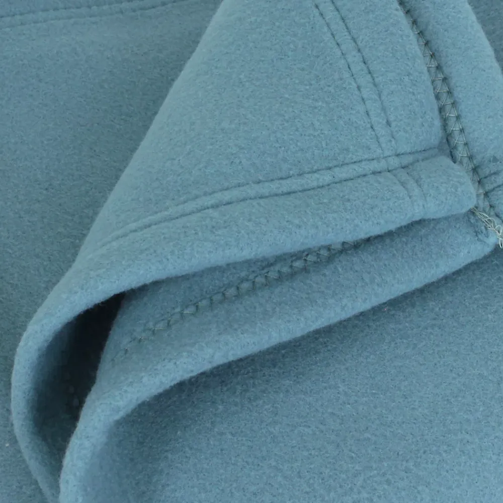 Linnea Couverture polaire 240x300 cm 100% Polyester 350g/m2 TEDDY Bleu Lac* Couverture