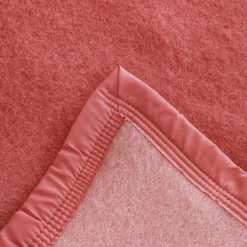 Couverture pure laine vierge Woolmark 500g/m² VOLTA 180x240 cm Rouge Bois de rose><noscript><img width=