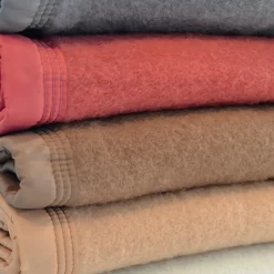 Linnea Couverture pure laine vierge Woolmark 500g/m² VOLTA 240x260 cm Gris Acier* Couverture
