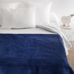 Couverture pure laine vierge Woolmark 500g/m² VOLTA 180x240 cm Bleu Marine/Myosotis>Linnea Discount