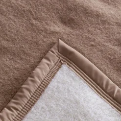 Linnea Couverture pure laine vierge Woolmark 500g/m² VOLTA 240x260 cm Marron Chamois* Couverture