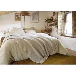 Couvre lit à franges nid d'abeille "Gabin" 240 x 260 cm - Gabin Pampa>L'Effet Papillon Discount