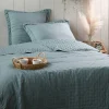 Couvre lit boutis réversible 260x240 avec 2 taies coloris vert>Lovely Casa Hot