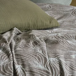 Linnea Couvre lit collection EMI pur coton 500 g/m² 260x240 cm gris sésame* Boutis, Couvre-Lit, Édredon