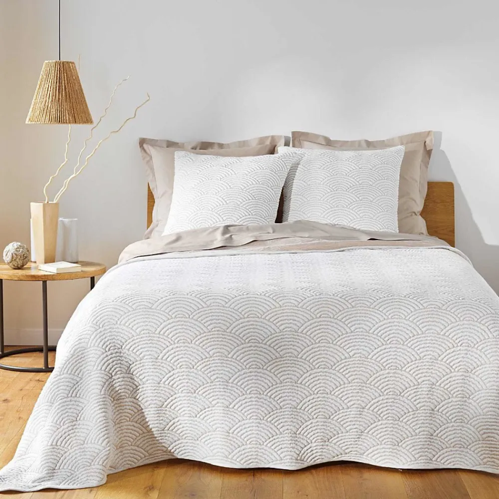 Douceur D'Intérieur Couvre-lit 2 personnes matelassé 220x240 + 2 housses de coussins* Boutis, Couvre-Lit, Édredon