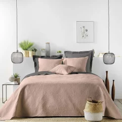 Couvre-lit 2 personnes matelassé 220x240 microfibre unie Romane rose>Douceur D'Intérieur Best