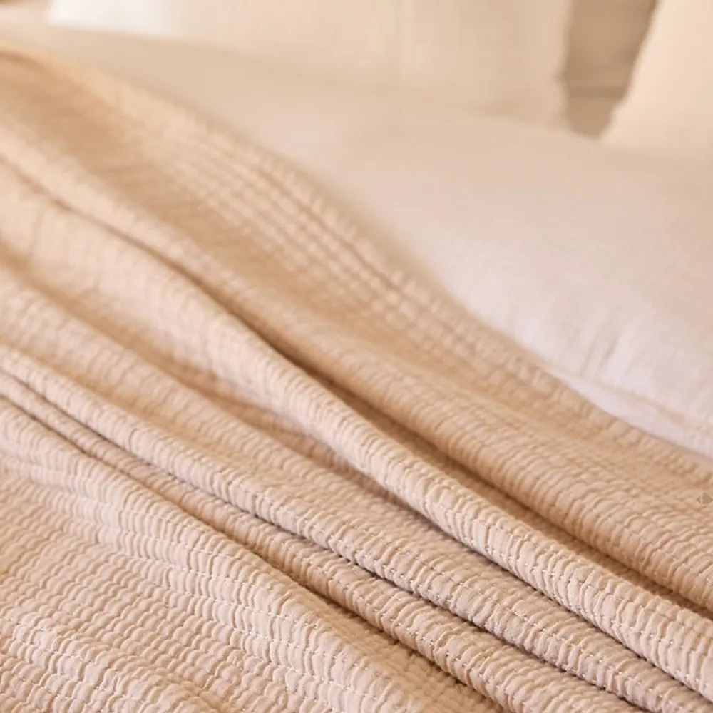 Dessus de lit 180x250 cm en coton lavé SEVILLE blanc latte>Linnea Sale