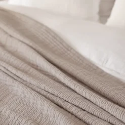 Linnea Dessus de lit 230x250 cm en coton lavé SEVILLE gris bronze* Boutis, Couvre-Lit, Édredon
