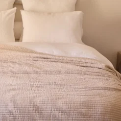 Linnea Dessus de lit 230x250 cm en coton lavé SEVILLE blanc latte* Boutis, Couvre-Lit, Édredon