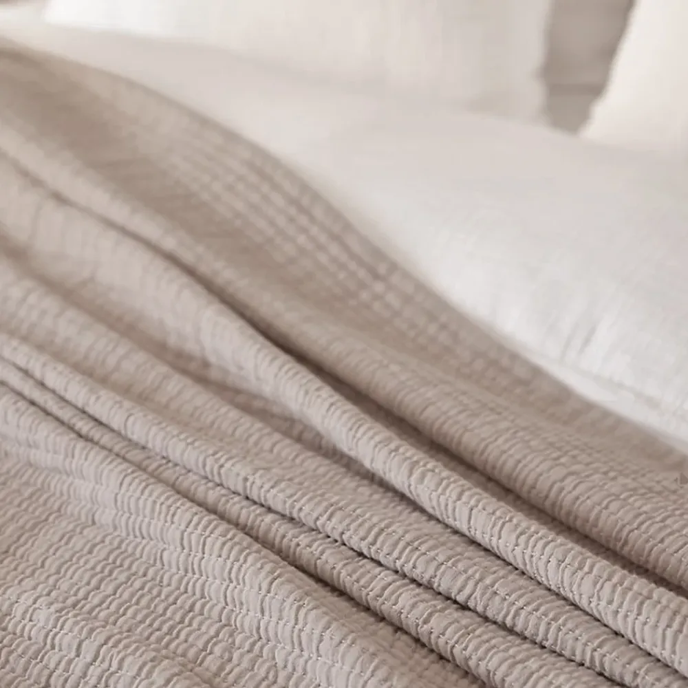 Linnea Dessus de lit 270x250 cm en coton lavé SEVILLE gris bronze* Boutis, Couvre-Lit, Édredon