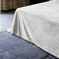 Dessus de lit 260x230 cm HERMINE fausse fourrure blanc Neige>Linnea Outlet