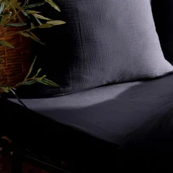 Drap housse Flora gaze de coton bleu 160x200cm - Atmosphera>Atmosphera Créateur D'Intérieur