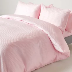 Drap plat satin rayé en coton égyptien 330 fils rose, 240x300 cm -><noscript><img width=
