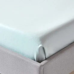 Drap plat uni en coton égyptien bio 400 fils bleu givré, 275x275 cm -><noscript><img width=