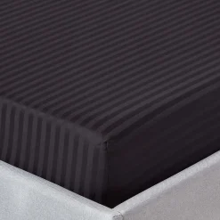 Homescapes Drap-housse rayé 180 x 200 cm 100% coton égyptien 330 fils coloris noir -* Drap Housse|Drap Housse