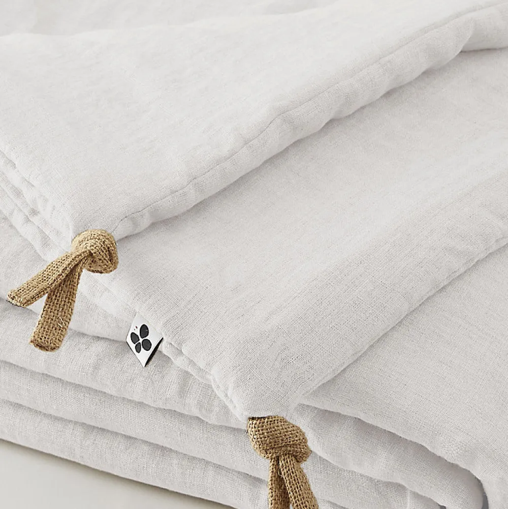 Édredon 150 x 150 cm lin lavé blanc avec 4 nouettes en jute - LUISA>Meubletmoi Outlet