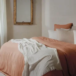 Housse de couette 240x220 cm mousseline de coton MILOS marron cognac><noscript><img width=