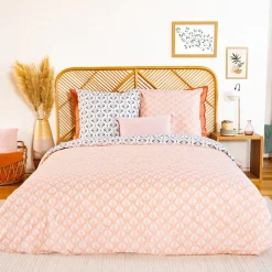 Housse de couette 240x220 VOLEA + 2 taies 100% coton adouci 57 fils/cm2><noscript><img width=