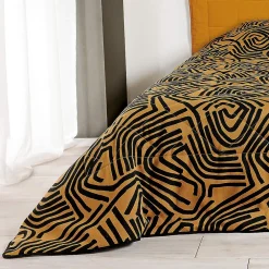 Jeté de lit avec des impressions ethniques (240x260 cm - Orange)>Linder Outlet