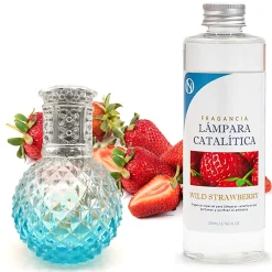 Mamamanuela Lampe catalytique Blue Diamonds + Parfum Wild Strawberry 200 ml - Élimine mauvaises odeurs, parfume et améliore qualité de l'air* Désodorisant Et Parfum D'Ambiance