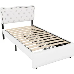 Lit avec rangement 90x200 cm simple capitonné avec 2 tiroirs et tête de lit ondulée cloutée - revêtement en lin beige clair><noscript><img width=