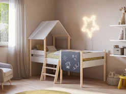 Lit cabane pour enfant en bois coloris blanc, couchage 90 x 190 cm - Longueur 203 x Profondeur 123 x Hauteur 164 cm><noscript><img width=