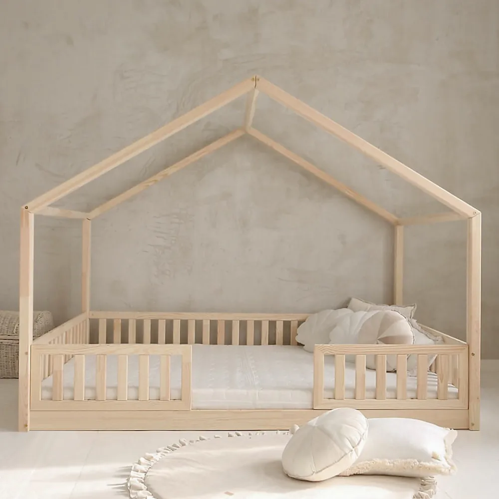 Lit cabane 140x200 barrières et sommier inclus pieds 1 cm Roxane Bois>Petits-Meubles Online