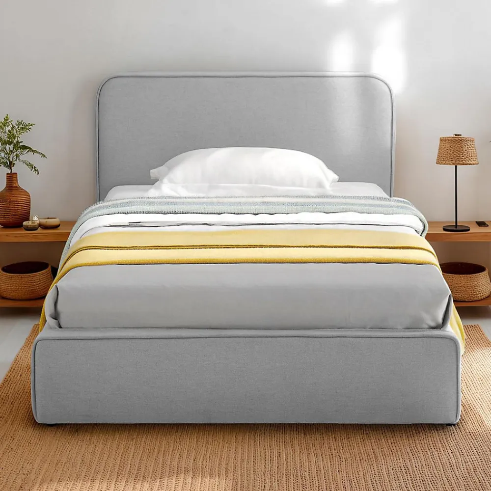 Lit simple BELARTI 90 x 190 cm rembourré, revêtement en tissu - Gris clair>Idimex