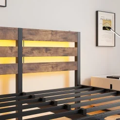 Lit 140x200 cm avec rangement sous le lit et éclairage LED RGB, cadre métal et surface boisée noir brun><noscript><img width=